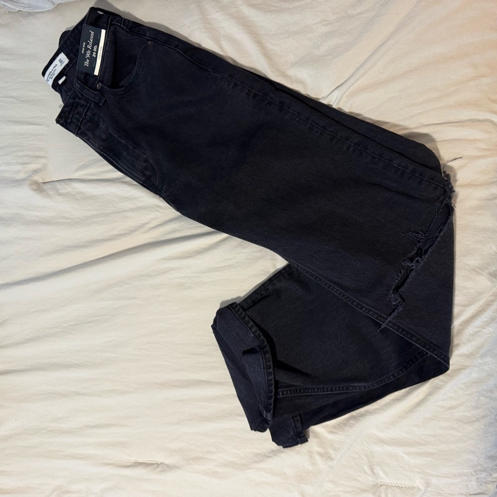 Abercrombie & Fitch Women's Black High Rise 90’s Relax Jeans